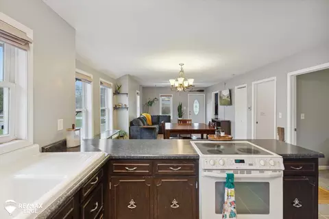 Kitchen - 7449 E Coldwater, Davison, MI 48423 photo 5 of 6