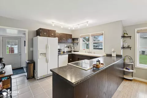 Kitchen - 7449 E Coldwater, Davison, MI 48423 photo 2 of 6