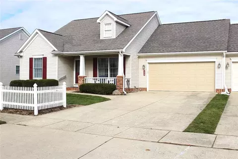 105 Beacon Pt, Flushing, MI 48433