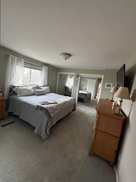 Bedroom - 4142 Gedney Rd, Gladwin, MI 48624 photo 1 of 8