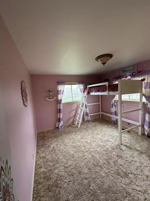 Bedroom - 4142 Gedney Rd, Gladwin, MI 48624 photo 3 of 8