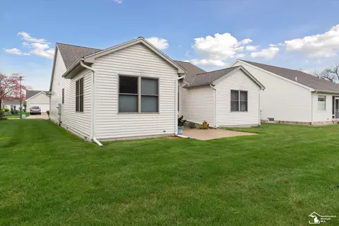 Exterior - 2163 Delaware, Temperance, MI 48182 photo 10 of 12