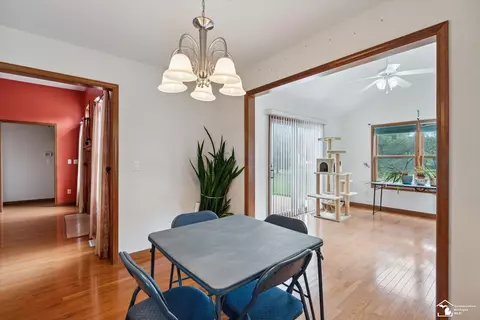 Dining - 2163 Delaware, Temperance, MI 48182 photo 4 of 5