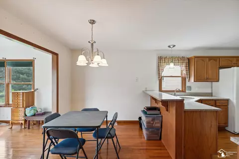 Dining - 2163 Delaware, Temperance, MI 48182 photo 1 of 5