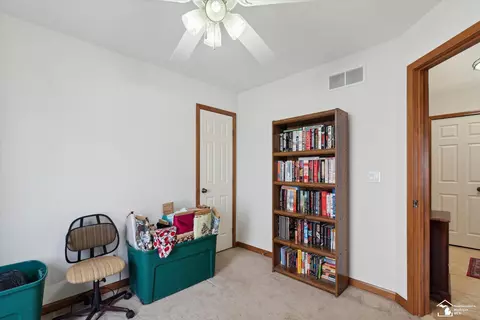 Bedroom - 2163 Delaware, Temperance, MI 48182 photo 4 of 7