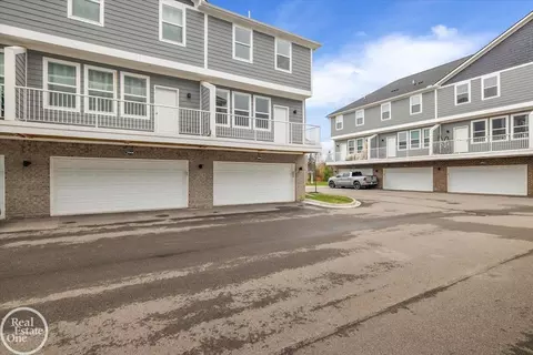 2902 Artemis, Troy, MI 48083 photo 7