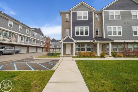 2902 Artemis, Troy, MI 48083 photo 3