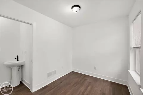 2902 Artemis, Troy, MI 48083 photo 13