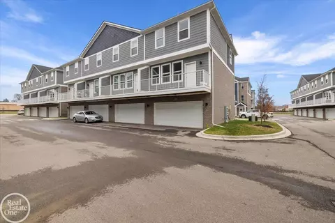 2902 Artemis, Troy, MI 48083 photo 5