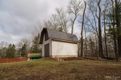 Exterior - 30385 Co Rd 581, Ishpeming, MI 49849 photo 10 of 13