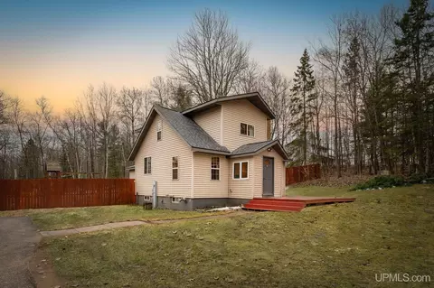 30385 Co Rd 581, Ishpeming, MI 49849