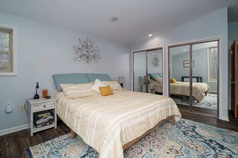 Bedroom - 30385 Co Rd 581, Ishpeming, MI 49849 photo 9 of 11