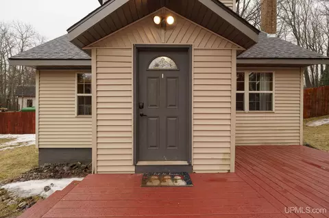 Exterior - 30385 Co Rd 581, Ishpeming, MI 49849 photo 3 of 13