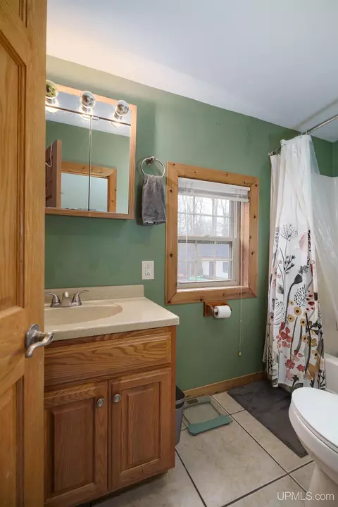 Bath - 30385 Co Rd 581, Ishpeming, MI 49849 photo 2 of 3
