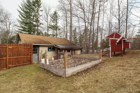 Exterior - 30385 Co Rd 581, Ishpeming, MI 49849 photo 6 of 13