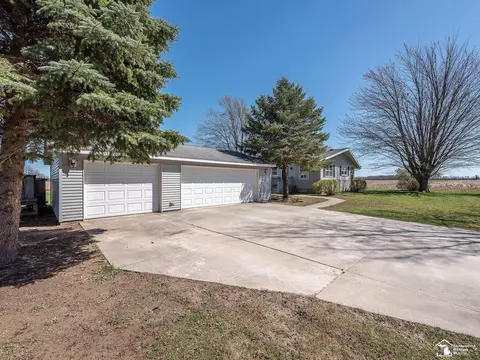 Exterior - 5400 Rea, Dundee, MI 48131 photo 4 of 11