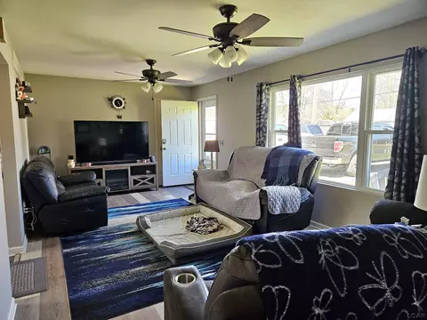Living - 735 Pickard, Temperance, MI 48182 photo 3 of 3