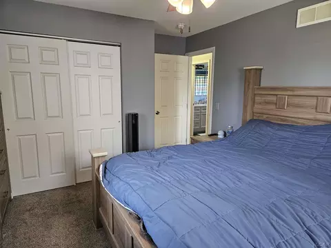 Bedroom - 735 Pickard, Temperance, MI 48182 photo 2 of 4