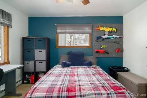 Bedroom - 18 Twin Pnes, Ishpeming, MI 49849 photo 5 of 6