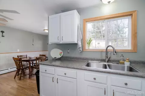Kitchen - 18 Twin Pnes, Ishpeming, MI 49849 photo 4 of 4