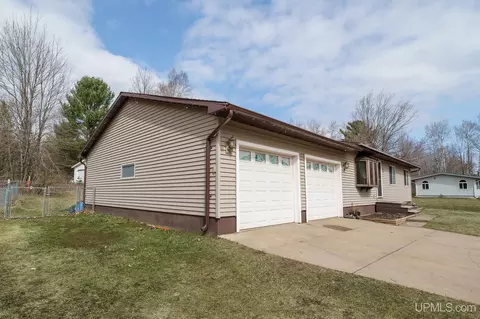 Exterior - 18 Twin Pnes, Ishpeming, MI 49849 photo 2 of 11