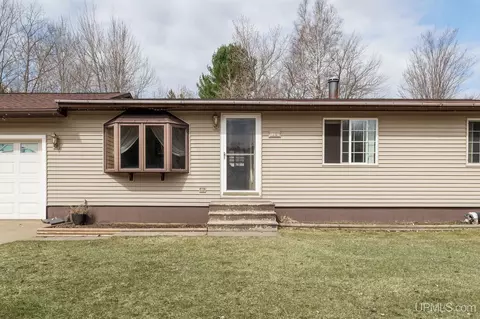 Exterior - 18 Twin Pnes, Ishpeming, MI 49849 photo 10 of 11