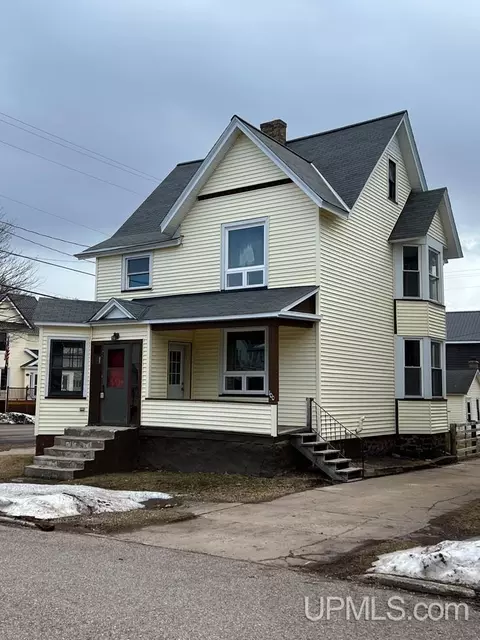 100 Pewabic, Laurium, MI 49913