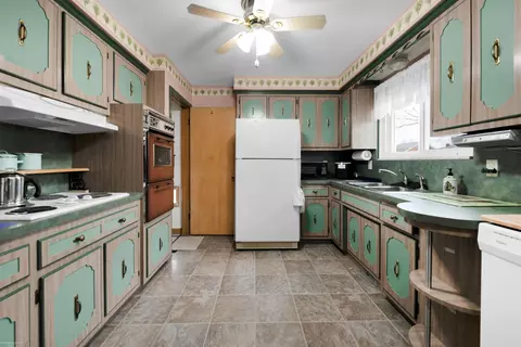 18078 Rosetta, Eastpointe, MI 48021 photo 7