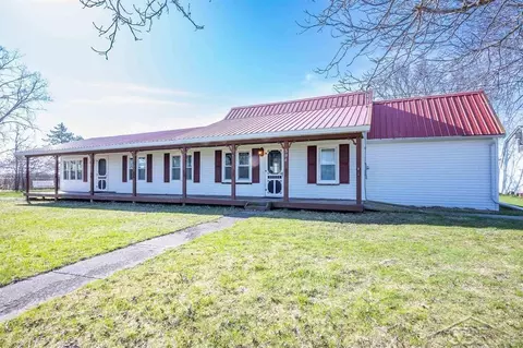 594 E Mt Frst, Pinconning, MI 48650