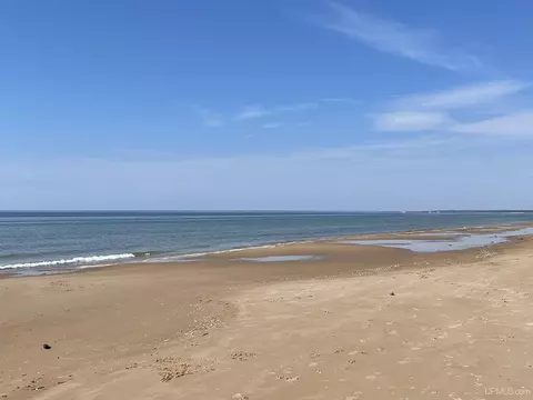 Parcel 4 435' On Top O' The Lake, Gulliver, MI 49840