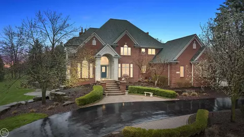 67391 Mack, Washington Township, MI 48095