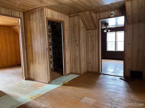 178 Excelsior, Ishpeming, MI 49849 photo 12