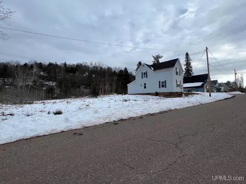 178 Excelsior, Ishpeming, MI 49849 photo 8