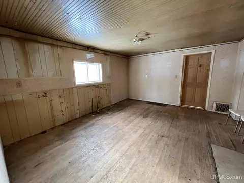 178 Excelsior, Ishpeming, MI 49849 photo 9