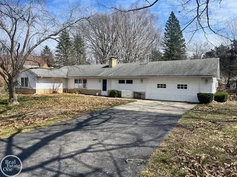 2675 Woodland, Port Huron, MI 48060
