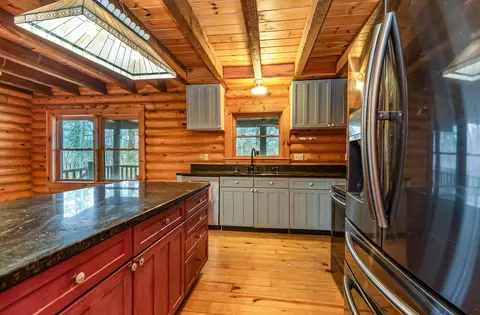 Kitchen - 2346 Croll, Beaverton, MI 48612 photo 5 of 6