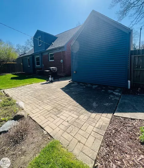 Exterior - 622 Brown, Saint Clair, MI 48079 photo 7 of 16