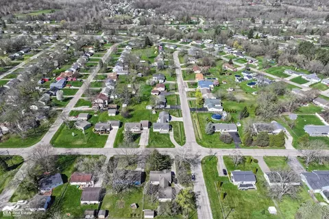 View/Area - 2022 Kent, Davison, MI 48423 photo 3 of 6