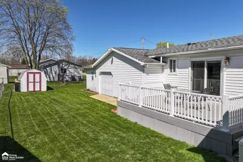 Exterior - 2022 Kent, Davison, MI 48423 photo 8 of 11