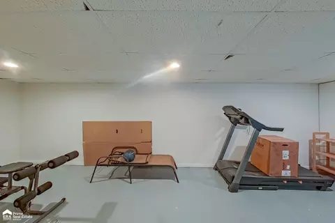 Dining - 2022 Kent, Davison, MI 48423 photo 2 of 2