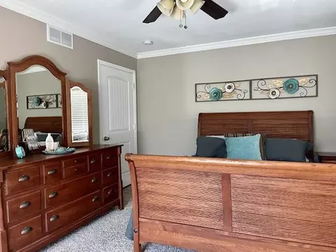 Bedroom - 3127 Lakeshore, Gladwin, MI 48624 photo 1 of 12