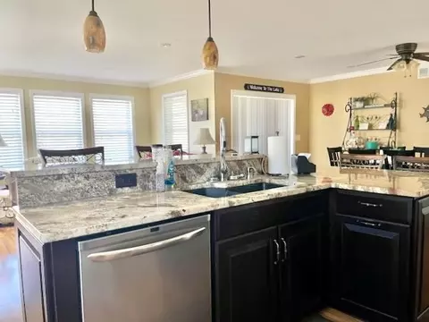 Kitchen - 3127 Lakeshore, Gladwin, MI 48624 photo 10 of 11