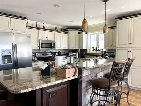 Kitchen - 3127 Lakeshore, Gladwin, MI 48624 photo 2 of 11
