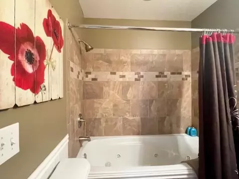 Bath - 3127 Lakeshore, Gladwin, MI 48624 photo 8 of 11