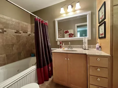 Bath - 3127 Lakeshore, Gladwin, MI 48624 photo 6 of 11