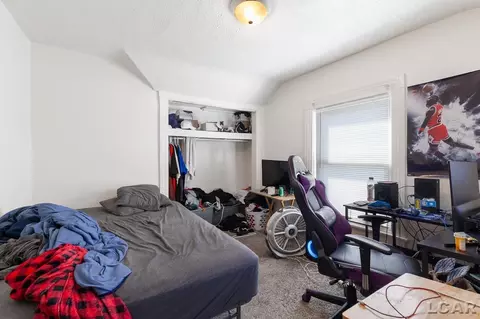Bedroom - 609 S Blackstone, Jackson, MI 49203 photo 4 of 4