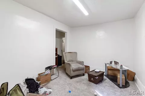 Living - 609 S Blackstone, Jackson, MI 49203 photo 4 of 4
