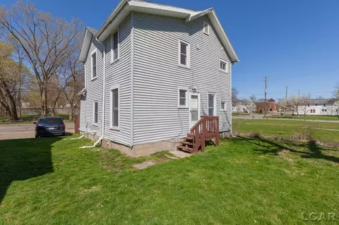Exterior - 609 S Blackstone, Jackson, MI 49203 photo 4 of 5