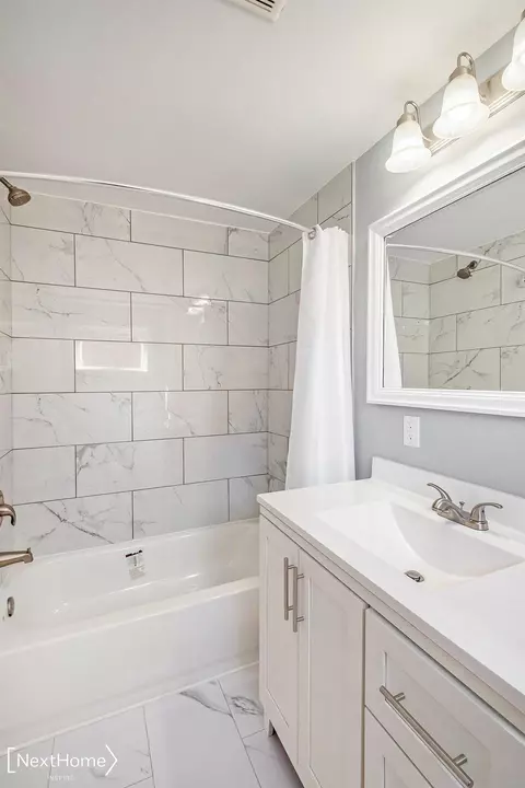 Bath - 12060 Emelia, Birch Run, MI 48415 photo 1 of 2