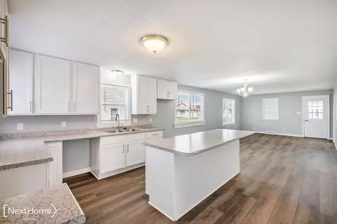 Kitchen - 12060 Emelia, Birch Run, MI 48415 photo 2 of 5